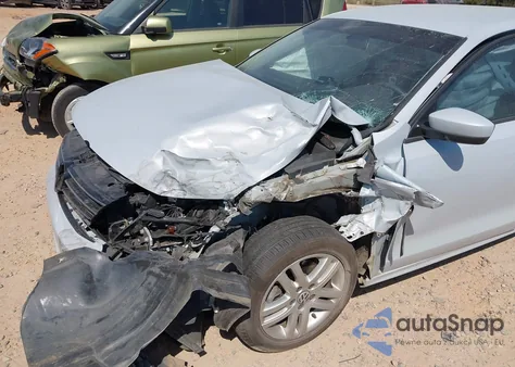 2018 Volkswagen Jetta 1.4T S from USA, damaged, VIN 3VW2B7AJ1JM258915